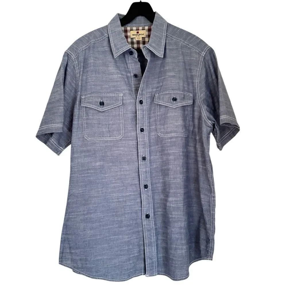 Woolrich Button Down Blue Grey Chambray Short Sleeve ShirtโSize Large